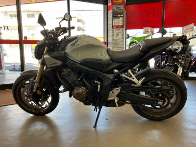 Honda CB650R E-CLUTCH