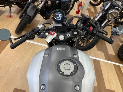 Yamaha XSR900