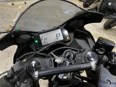 Yamaha YZF-R3 ABS
