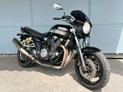 Yamaha XJR1300