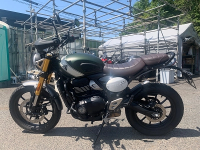 Triumph  TRIUMPH  SCRAMBLER 400X