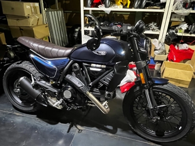 Ducati  DUCATI  SCRAMBLER  NIGHT  SHIFT 