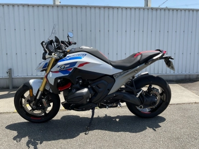 BMW BMW R1300R