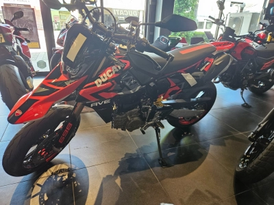 Ducati  DUCATI  HYPERMOTARD 698