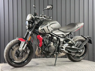 Triumph  TRIUMPH  TRIDENT 660