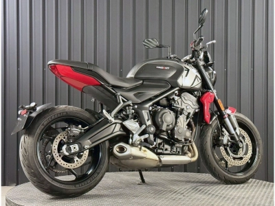 Triumph  TRIUMPH  TRIDENT 660