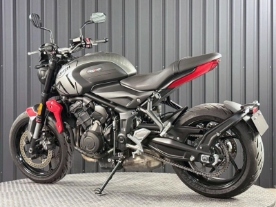 Triumph  TRIUMPH  TRIDENT 660