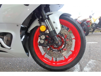 Yamaha YZF-R7