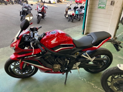 Honda CBR650R