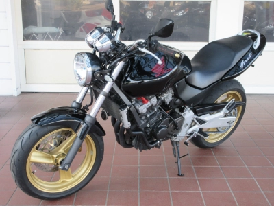 Honda HORNET250