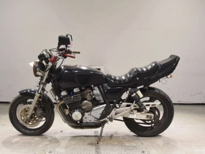 Yamaha XJR400