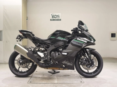 Kawasaki ZX-4R SE