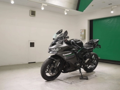 Kawasaki ZX-4R SE