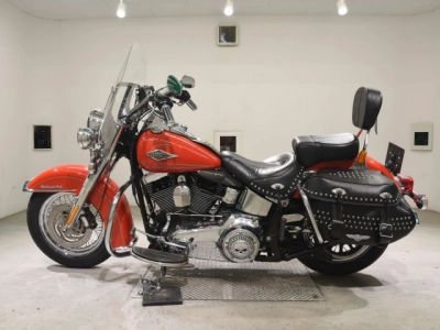 Harley-Davidson HARLEY FLSTC1580