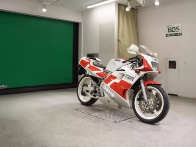 Yamaha TZR250-3