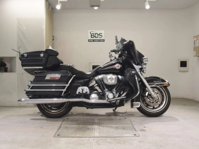 Harley-Davidson HARLEY FLHTCU1450