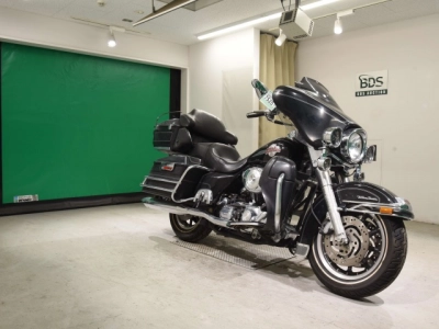 Harley-Davidson HARLEY FLHTCU1450