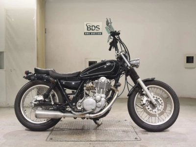 Yamaha SR400-3