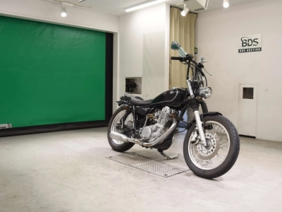 Yamaha SR400-3