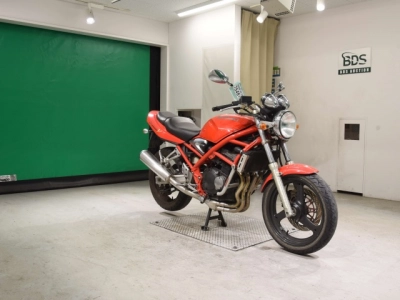 Suzuki BANDIT250-1