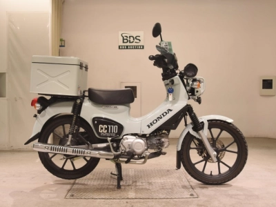 Honda  CROSS  CUB 110-3
