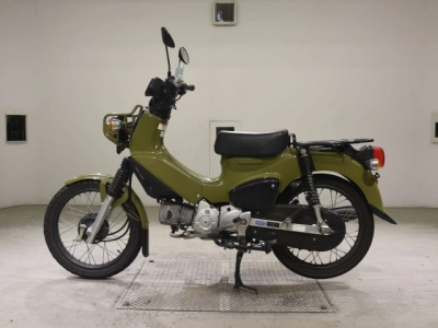 Honda  CROSS  CUB 110-2