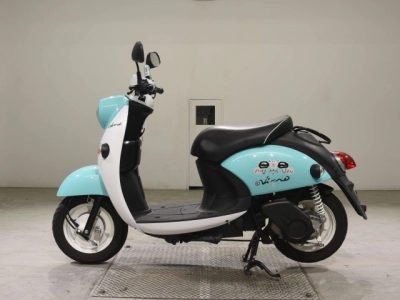 Yamaha E-VINO