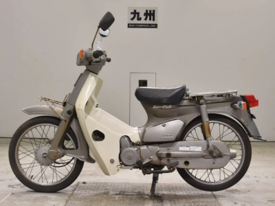 Honda C50-E