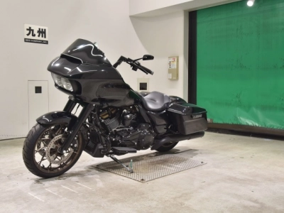 Harley-Davidson  HARLEY FLTRXST1920