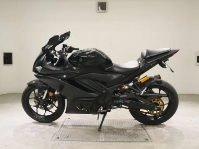 Yamaha YZF-R25A