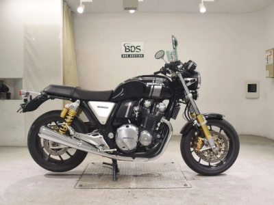 Honda CB1100RS