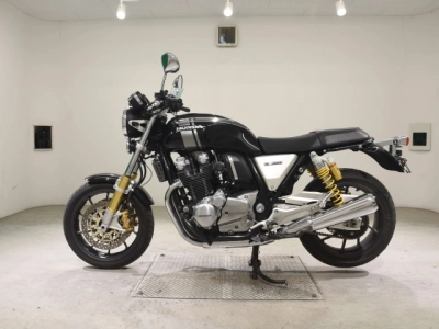 Honda CB1100RS