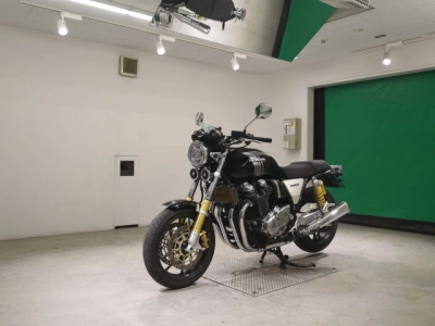 Honda CB1100RS