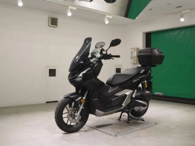 Honda ADV160