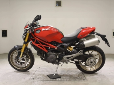 Ducati DUCATI MONSTER 1100 S