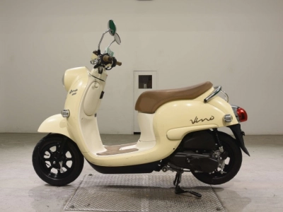 Yamaha VINO-4
