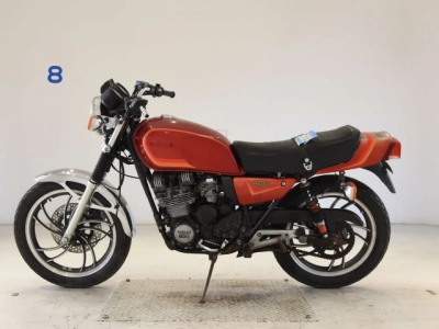 Yamaha XJ400(SHO LOUIS  NOT EQUIPPED )