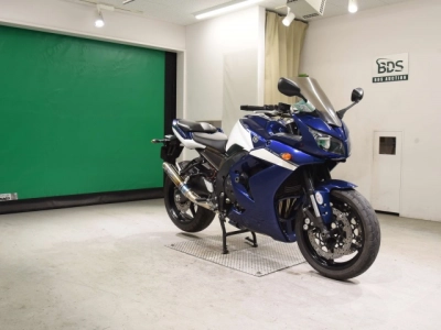 Yamaha FZ-1 FEATHER