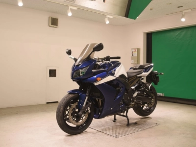 Yamaha FZ-1 FEATHER