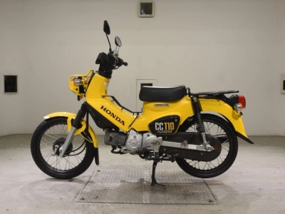 Honda  CROSS  CUB 110-2