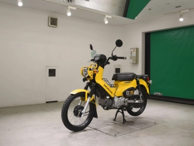 Honda  CROSS  CUB 110-2