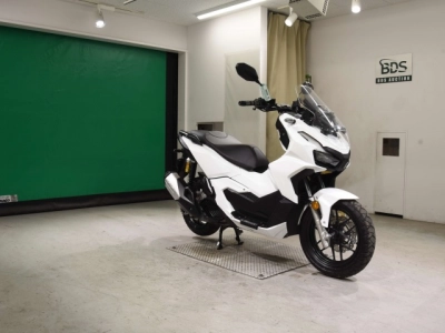 Honda ADV160