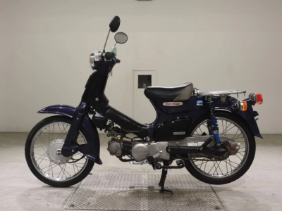 Honda C90