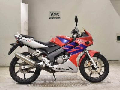 Honda CBR125R