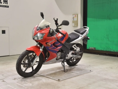 Honda CBR125R