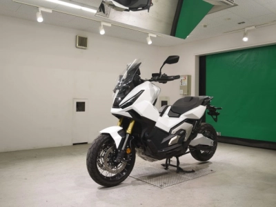Honda X-ADV750-2