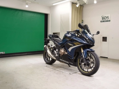 Honda CBR400R-2