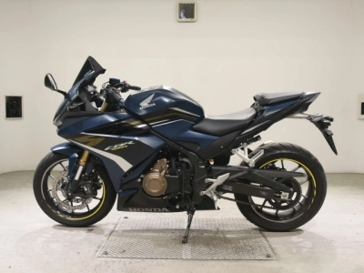 Honda CBR400R-2