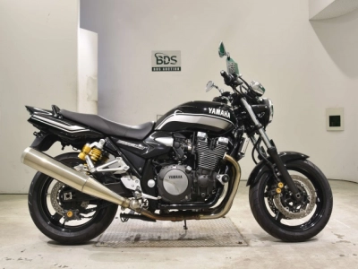 Yamaha XJR1300-2