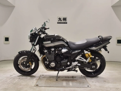Yamaha XJR1300-2